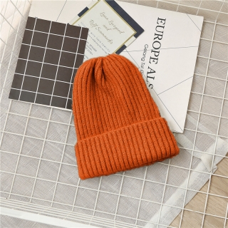 Oranžová zimní pletená čepice bez bambule nebo s bambulí A20/15